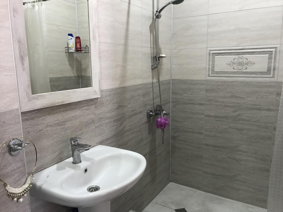 Guest House Kartvelishvili Μπατούμι Εξωτερικό φωτογραφία