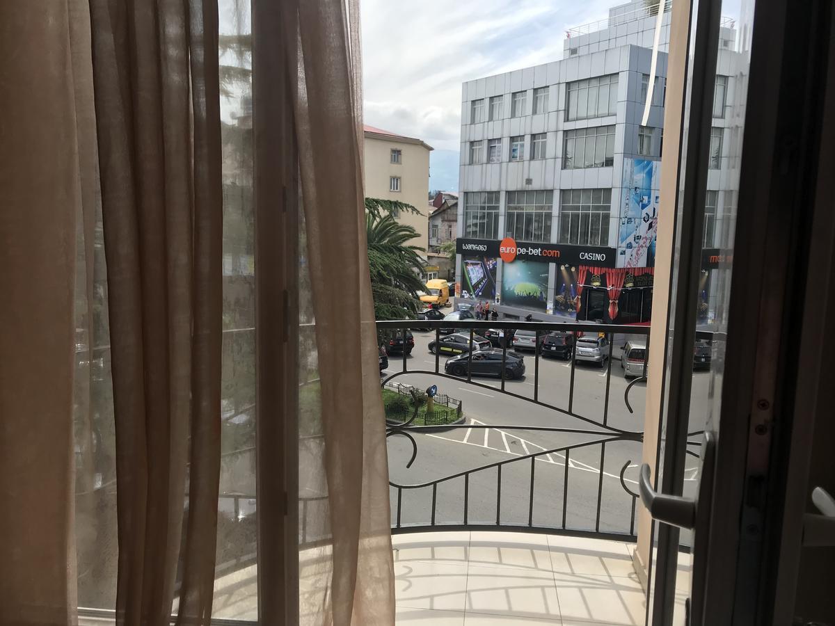 Guest House Kartvelishvili Μπατούμι Εξωτερικό φωτογραφία